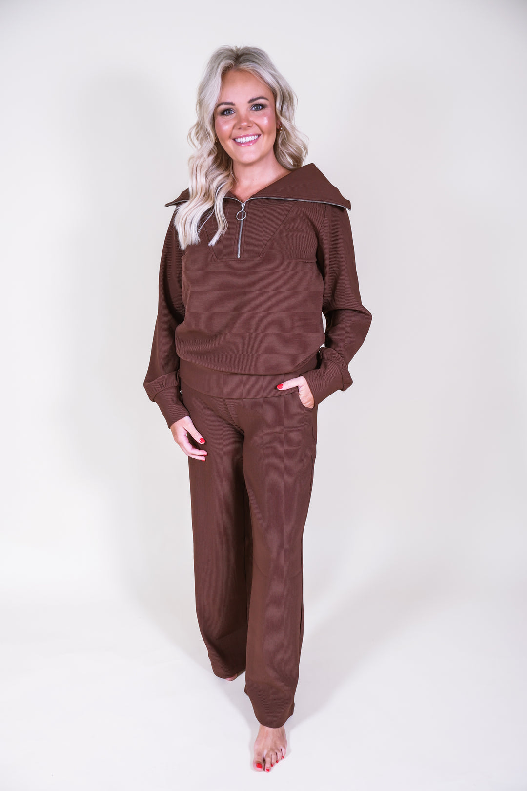 Ribbed High Neck Half Zip Pullover & Pants Set - Brown