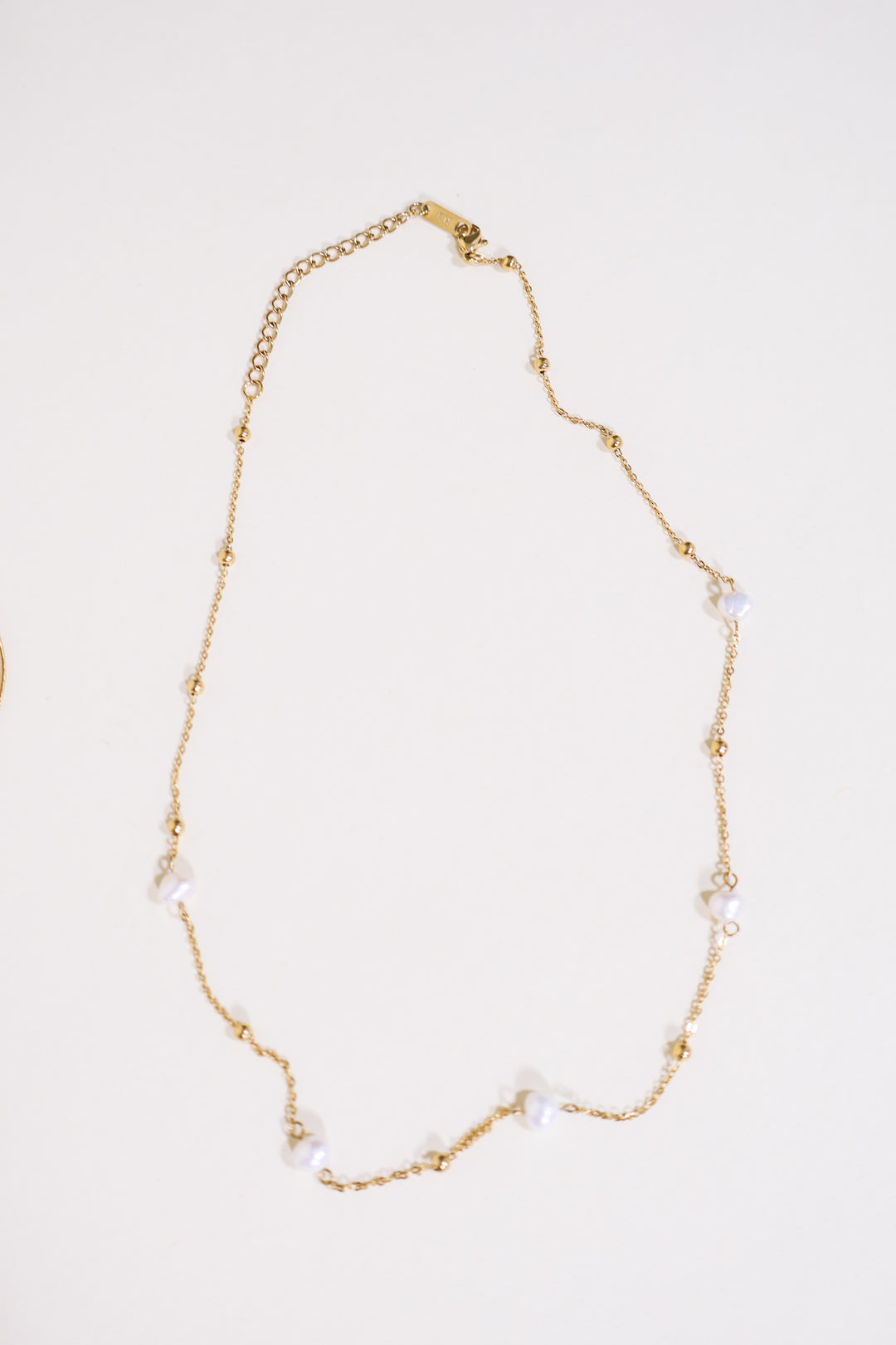 Dainty Pearl Necklace - Gold