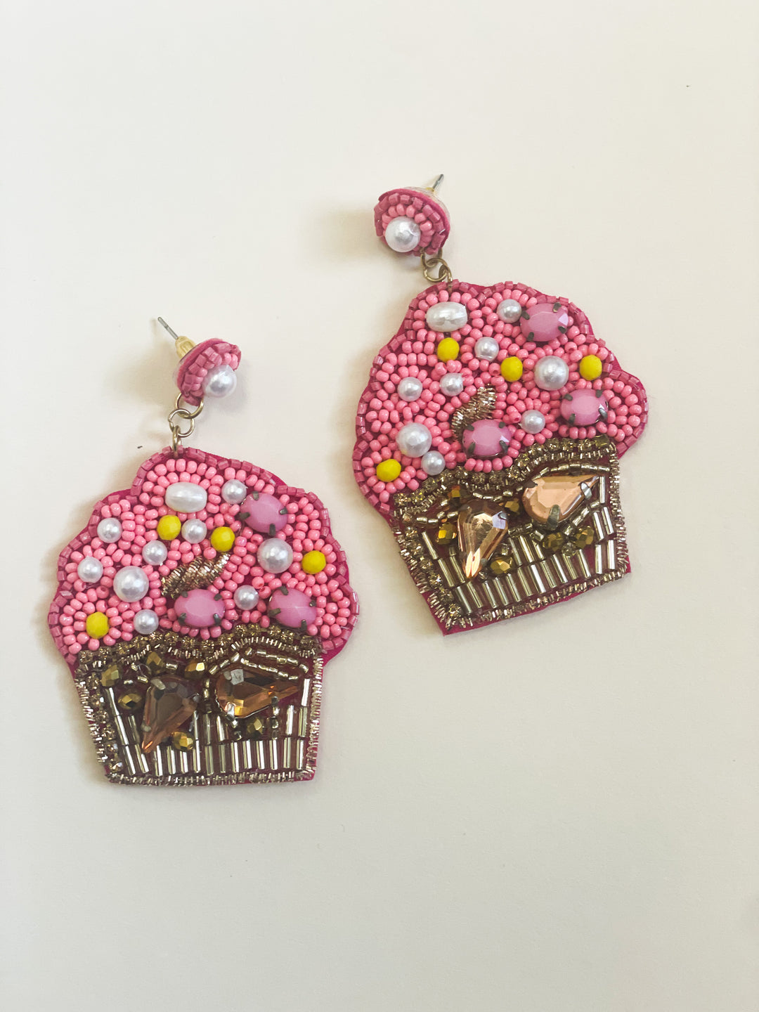 cupcake beaded earrings