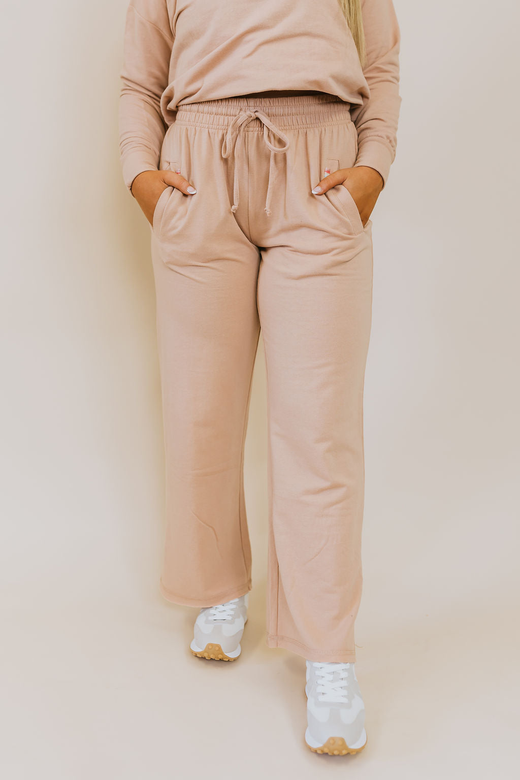 Mama 3D Embroidery Sweatpants - Taupe