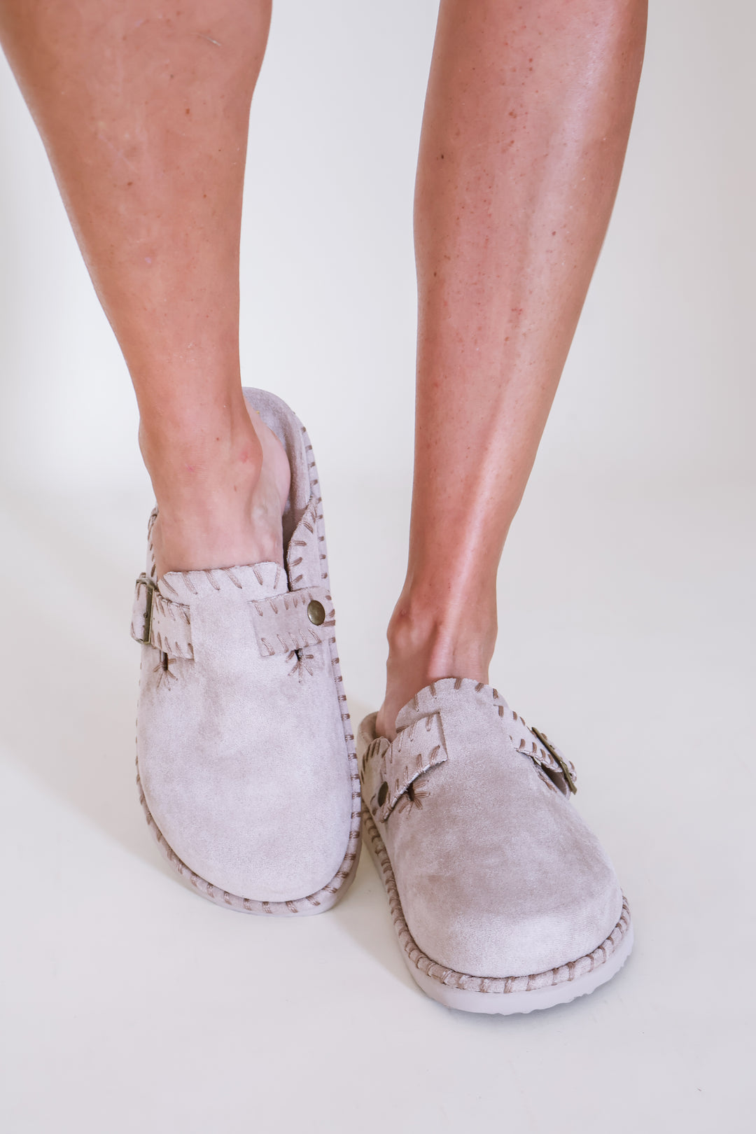 Percy Slides – Taupe