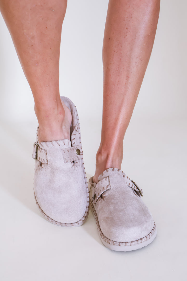 Percy Slides – Taupe