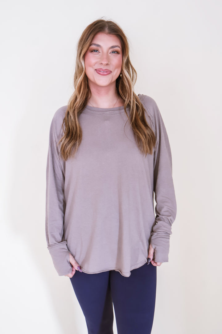 Cotton Raglan Sleeve Thumbhole Top - Cocoa