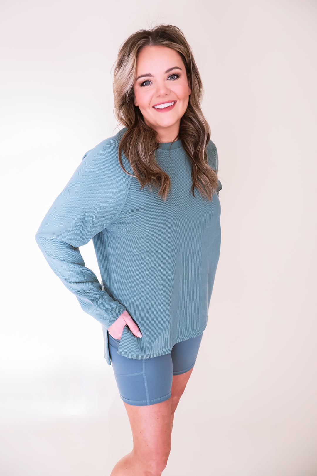 Luxe Sand Wash Rib Raglan Tee - Eldergreen