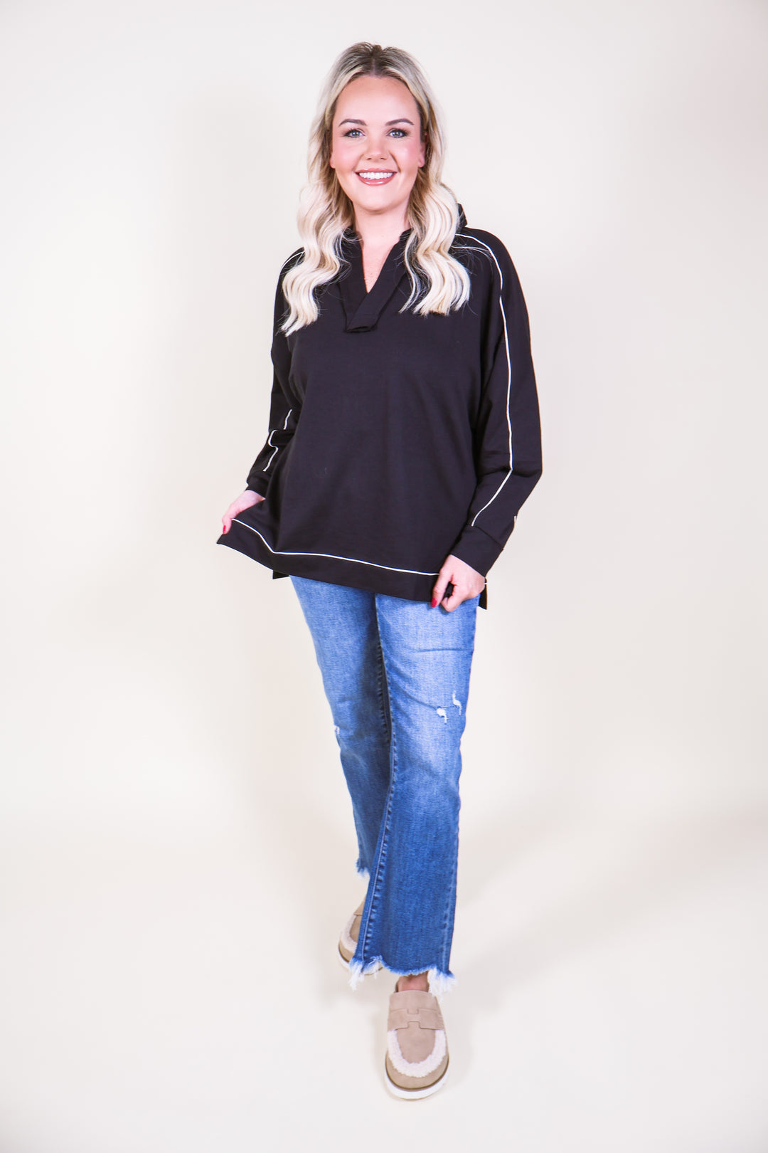 CoastLine Collared Pullover - Black