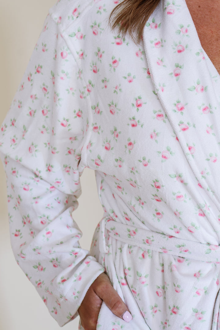 Cozy Soft Flower Print Robe - White Rose