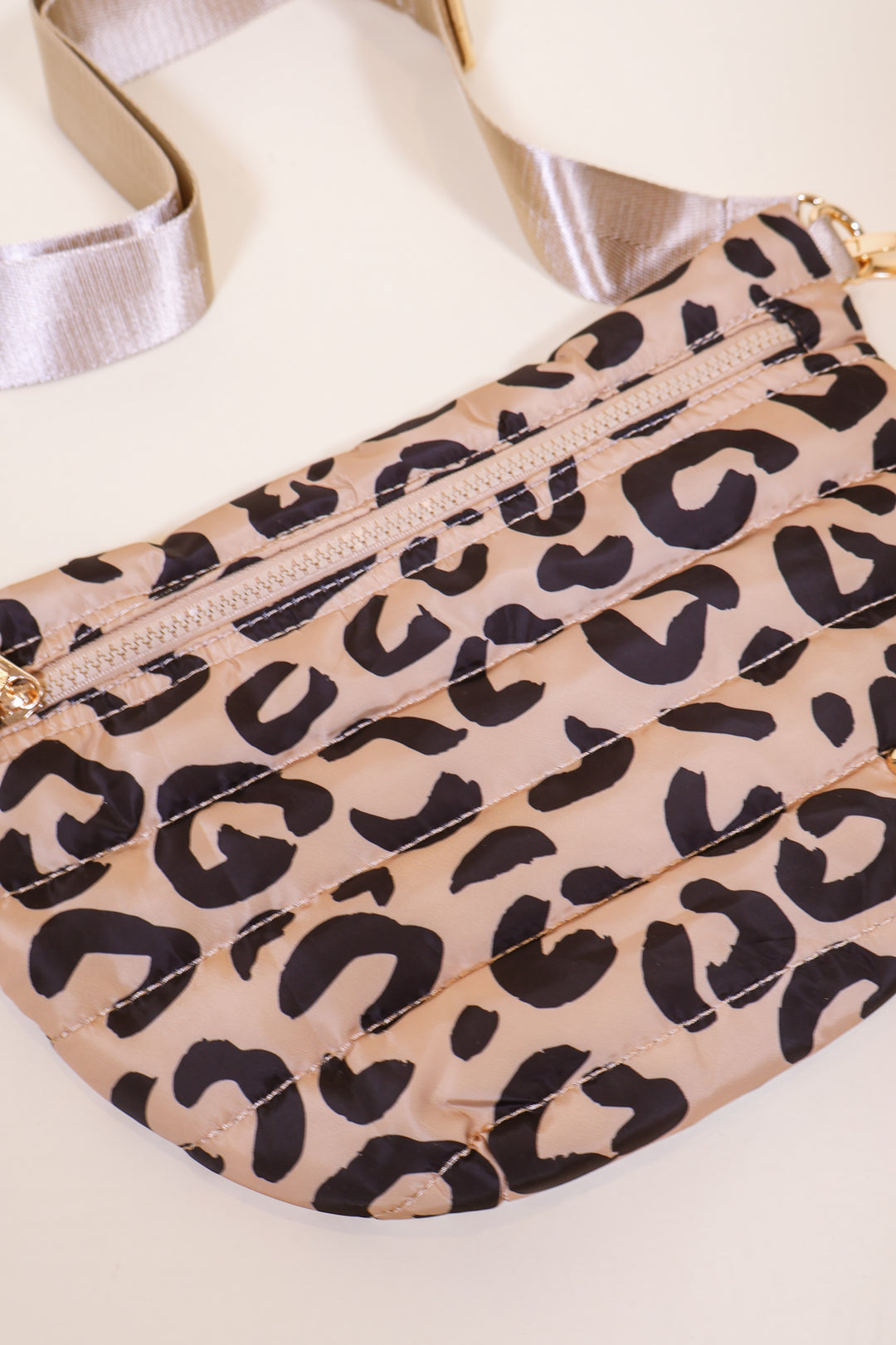 Jolie Puffer Belt Bag - Leopard