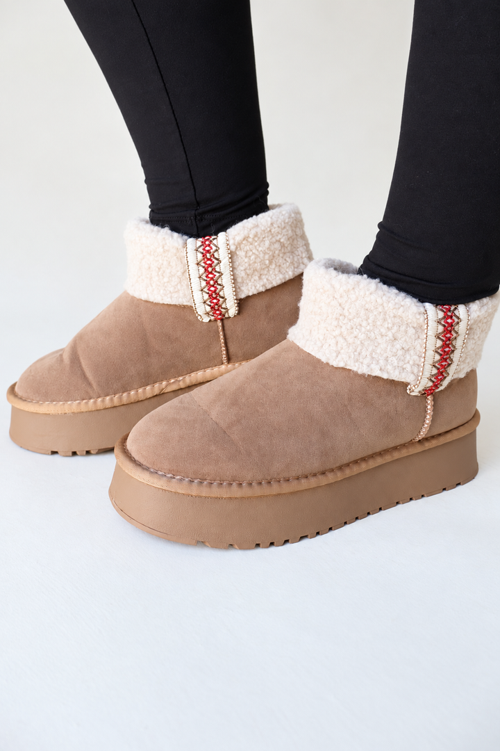 Robbie Sherpa Style Platform - Camel