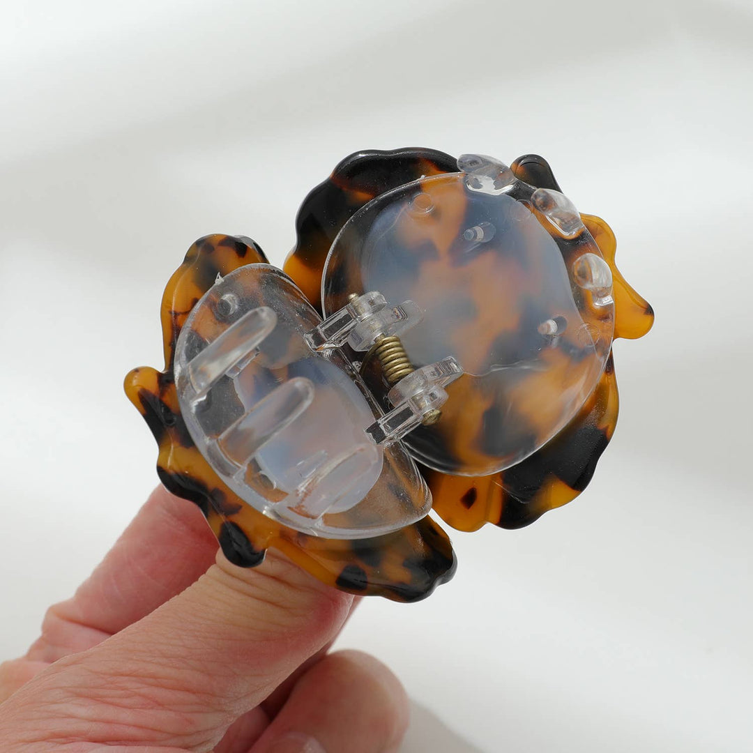 Pearl | Seashell with Pearl Claw Clip