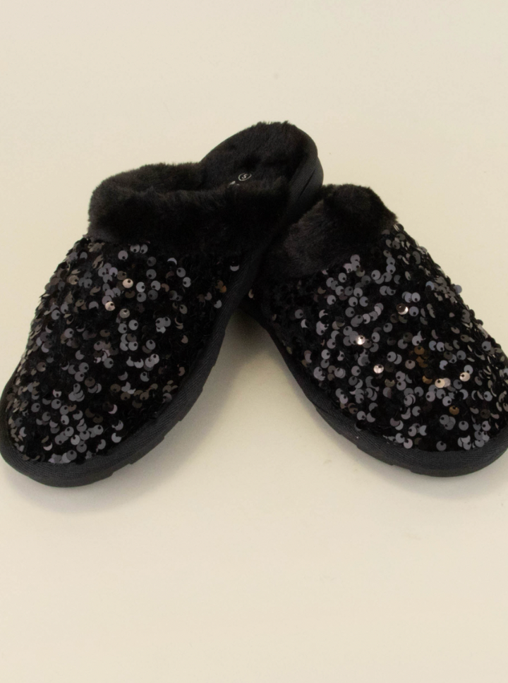 Destiny Style Slippers - Black